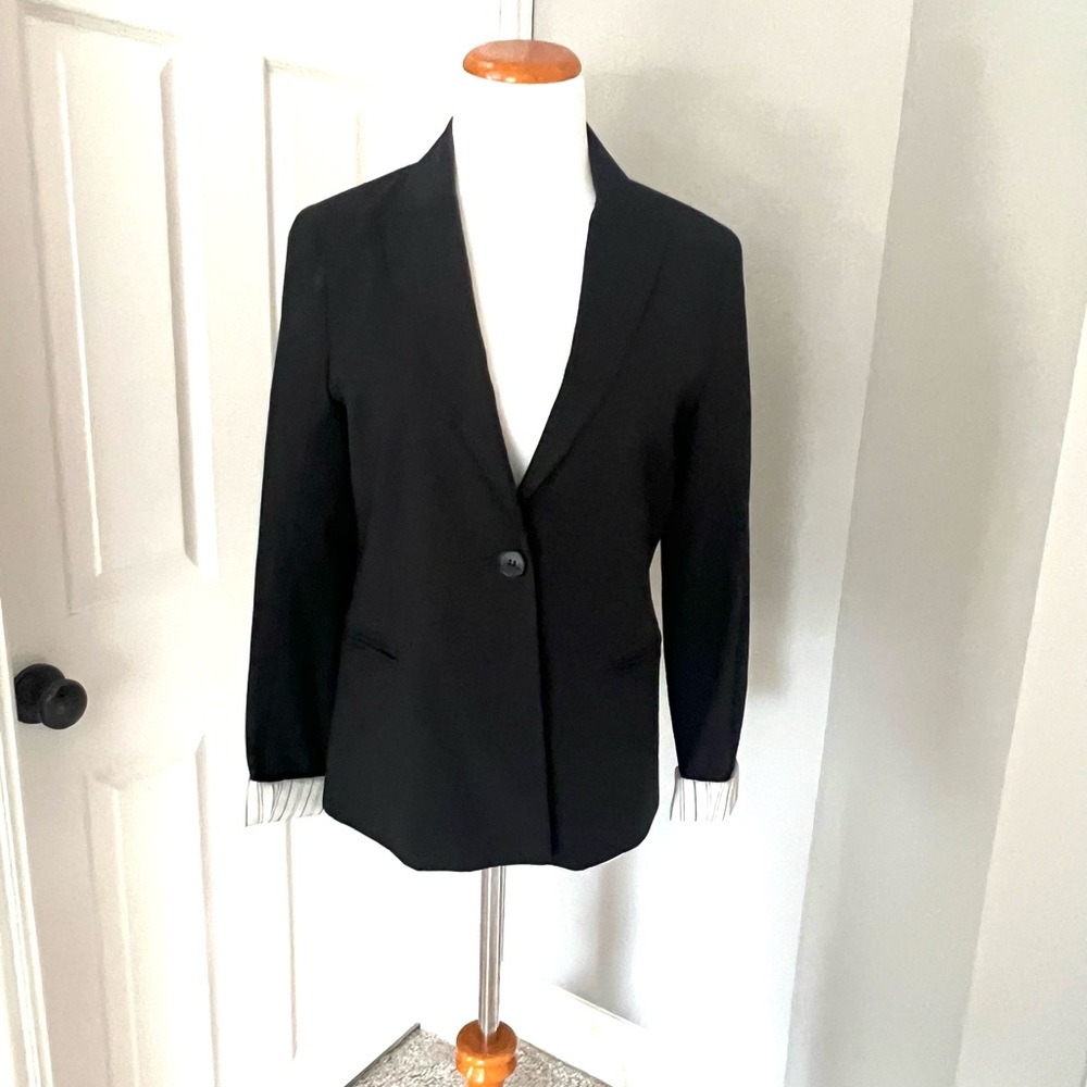 Theory Blazer With White Striped Lining